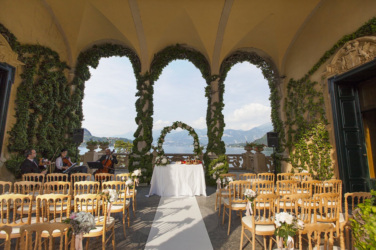 Ceremony in Villa Balbianello